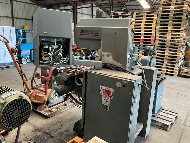Bridgeport interact 1 mk2 cnc freesmachine - afbeelding 10 van  15