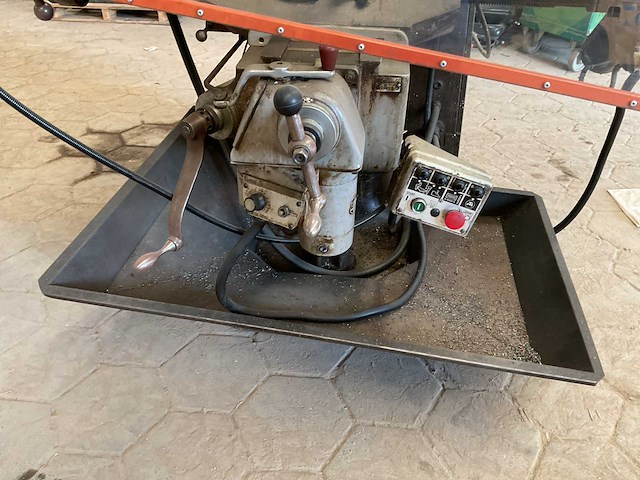 Bridgeport trextrom freesmachine - afbeelding 9 van  11