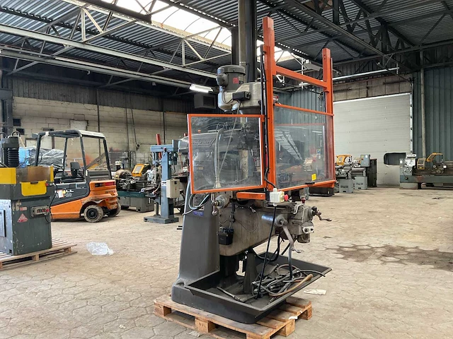 Bridgeport trextrom freesmachine - afbeelding 1 van  15