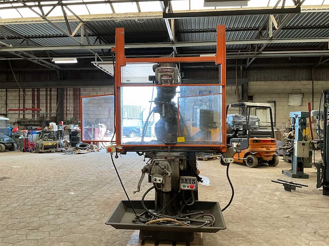 Bridgeport trextrom freesmachine - afbeelding 9 van  15