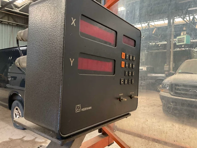 Bridgeport trextrom freesmachine - afbeelding 15 van  15