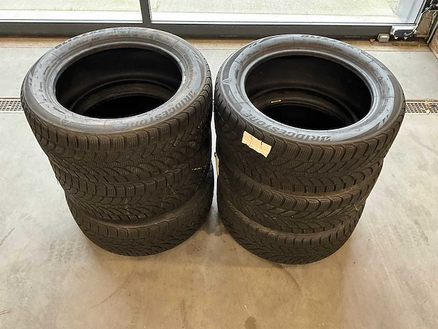 Bridgestone "blizzak" 225/50 r17 (6x) - afbeelding 1 van  10