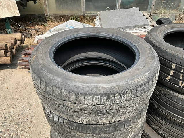 Bridgestone dueler h/t 687 autobanden (4x) - afbeelding 3 van  10
