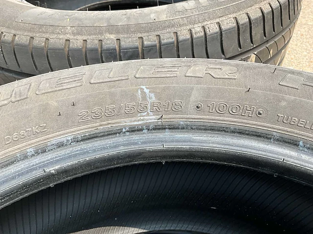 Bridgestone dueler h/t 687 autobanden (4x) - afbeelding 6 van  10
