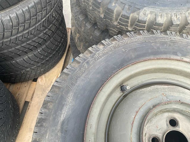 Bridgestone leger autoband met velg 600-16 sm7 (4x) - afbeelding 7 van  7