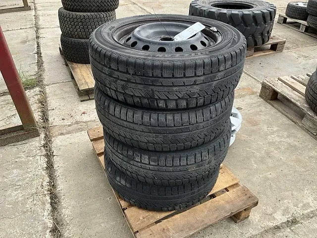 Bridgestone lm-30 autoband met velg (4x) - afbeelding 3 van  6