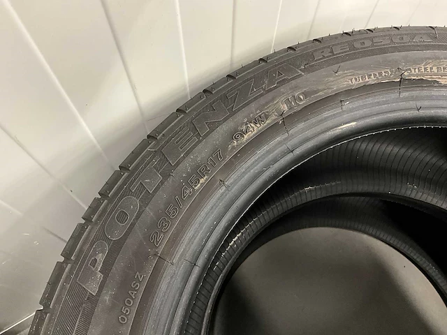 Bridgestone "potenza" 235/45 r17 (4x) - afbeelding 5 van  10