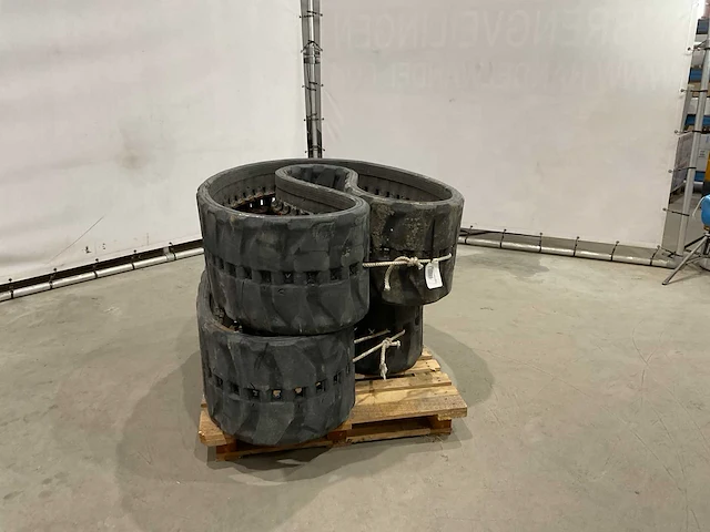 Bridgestone rupsband (2x) - afbeelding 2 van  8