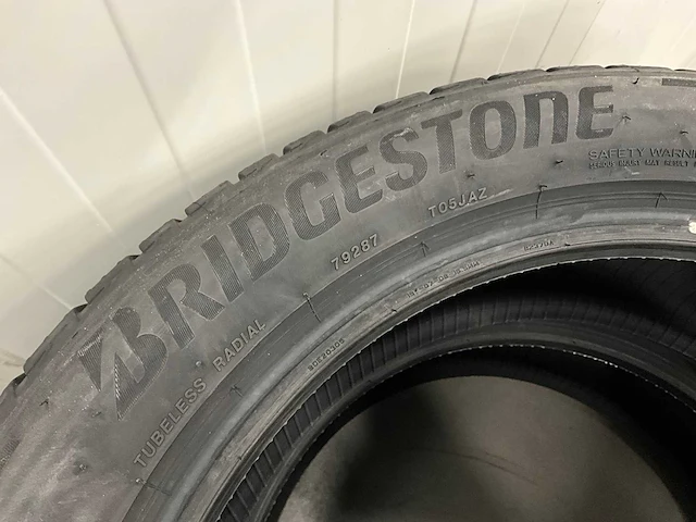 Bridgestone "turanza" 235/50 r19 (4x) - afbeelding 4 van  10