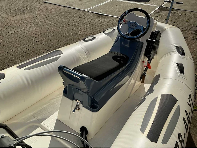 Brig f330 rib met mercury 15pk - afbeelding 2 van  21