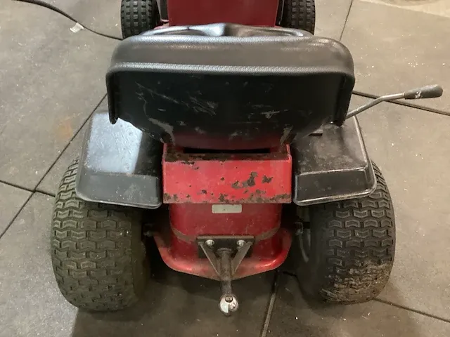 Briggs & stratton trekkertje met trekhaak - afbeelding 6 van  11