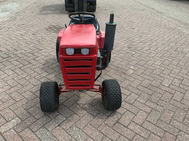 Briggs&stratton 2 wd minitractor - afbeelding 6 van  12