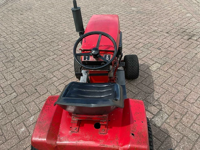 Briggs&stratton 2 wd minitractor - afbeelding 10 van  12