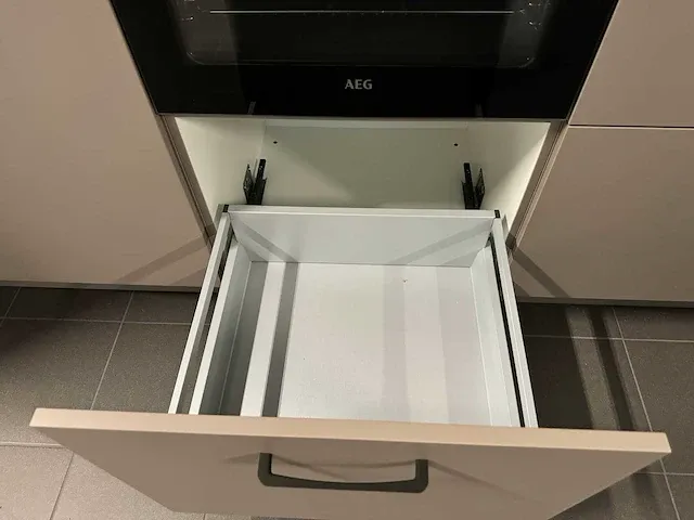 Brigitte - showroomkeuken - afbeelding 5 van  36