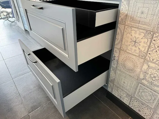 Brigitte - showroomkeuken - afbeelding 4 van  36