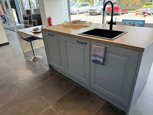 Brigitte - showroomkeuken - afbeelding 8 van  36