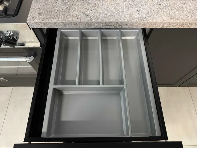 Brigitte - showroomkeuken - afbeelding 7 van  39