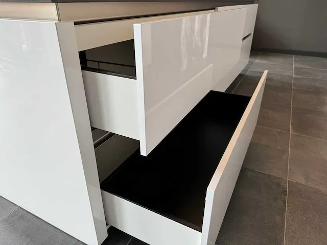 Brigitte - showroomkeuken - afbeelding 4 van  33