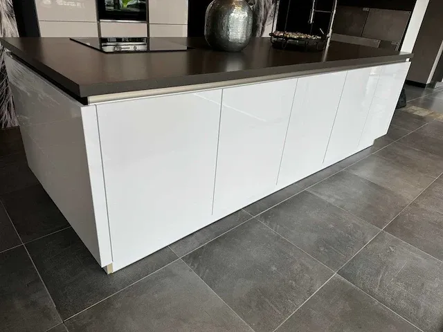 Brigitte - showroomkeuken - afbeelding 12 van  33