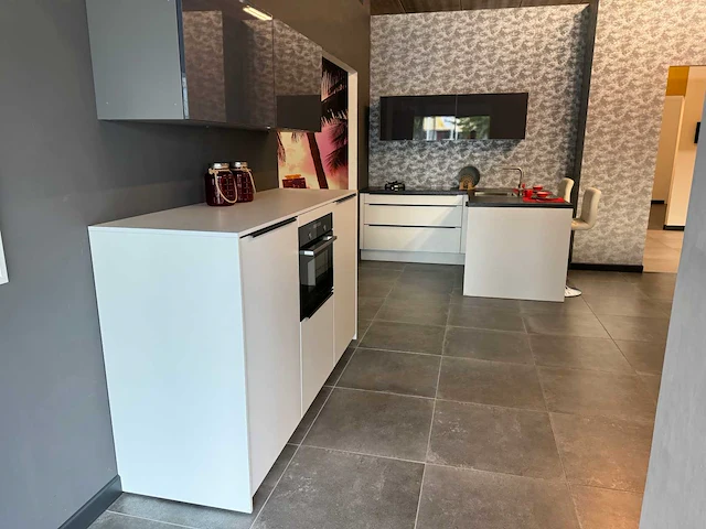Brigitte - showroomkeuken - afbeelding 29 van  34