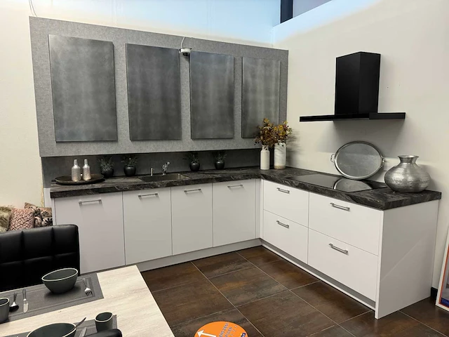 Brigitte - showroomkeuken - afbeelding 34 van  56