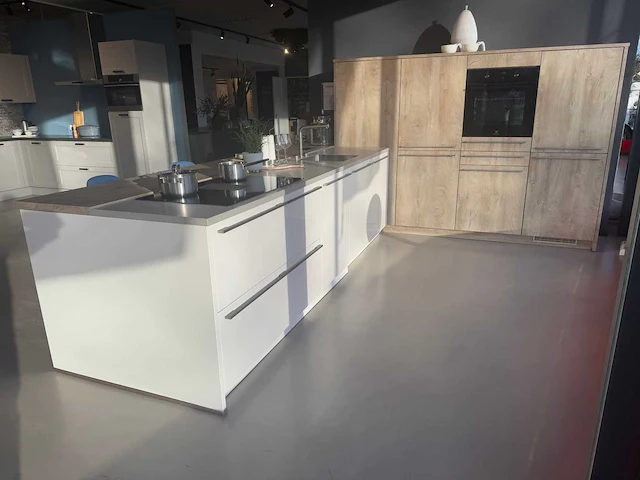 Brigitte - showroomkeuken - afbeelding 1 van  55