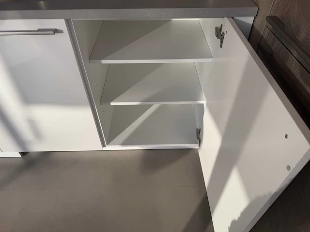 Brigitte - showroomkeuken - afbeelding 18 van  55