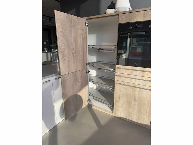 Brigitte - showroomkeuken - afbeelding 20 van  55