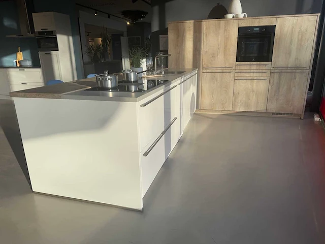Brigitte - showroomkeuken - afbeelding 12 van  55