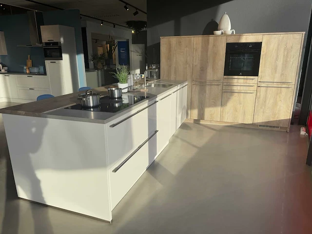 Brigitte - showroomkeuken - afbeelding 50 van  55