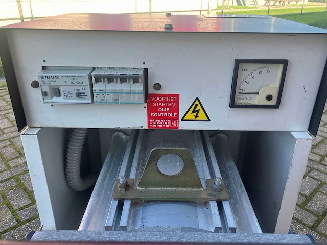 Brinkmann & niemeijer - gc30/te - tractor stroomgenerator - afbeelding 3 van  24