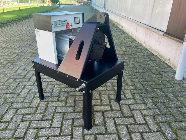 Brinkmann & niemeijer - gc30/te - tractor stroomgenerator - afbeelding 19 van  24