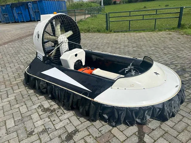 British - snapper - hovercraft - 4-takt benzinemotor - afbeelding 1 van  7