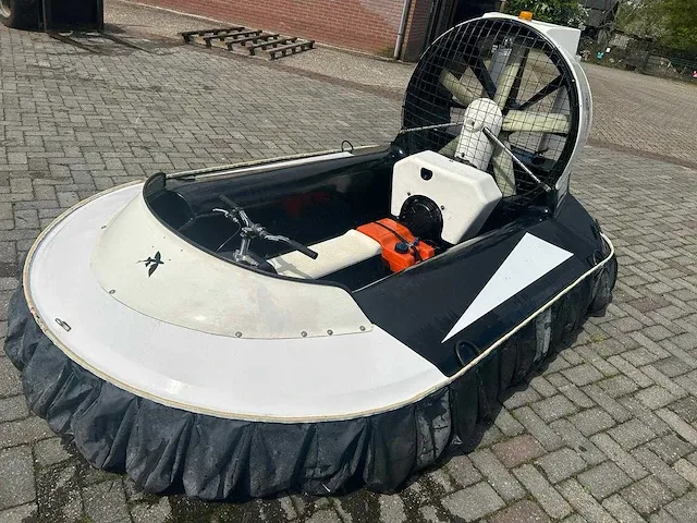 British - snapper - hovercraft - 4-takt benzinemotor - afbeelding 3 van  7