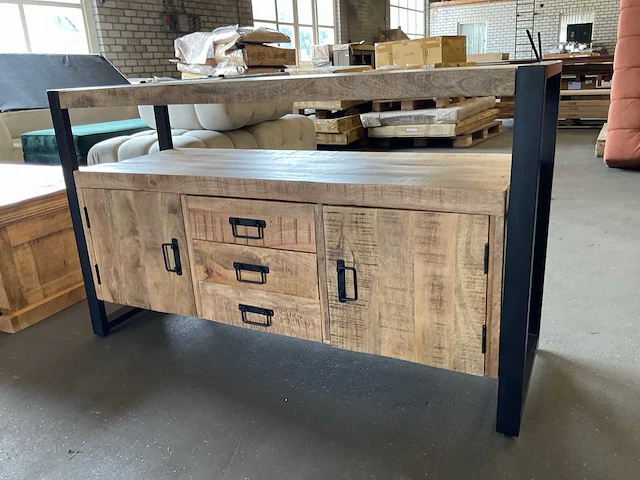 Britt dressoir - afbeelding 3 van  8