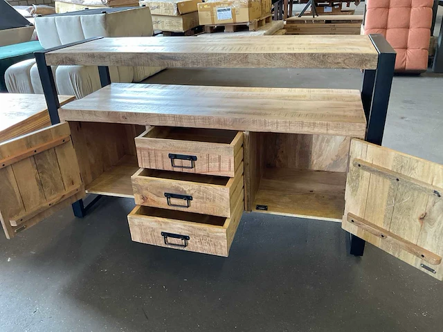 Britt dressoir - afbeelding 8 van  8