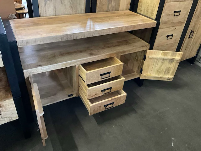 Britt dressoir - afbeelding 3 van  11