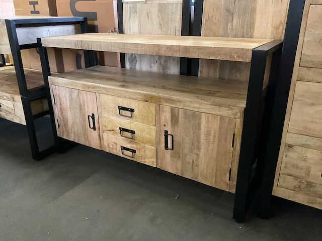 Britt dressoir - afbeelding 4 van  11