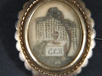 Broche - afbeelding 1 van  3