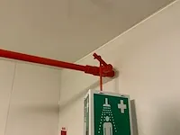 Broen nooddouche met ogenspoelkop - afbeelding 3 van  5