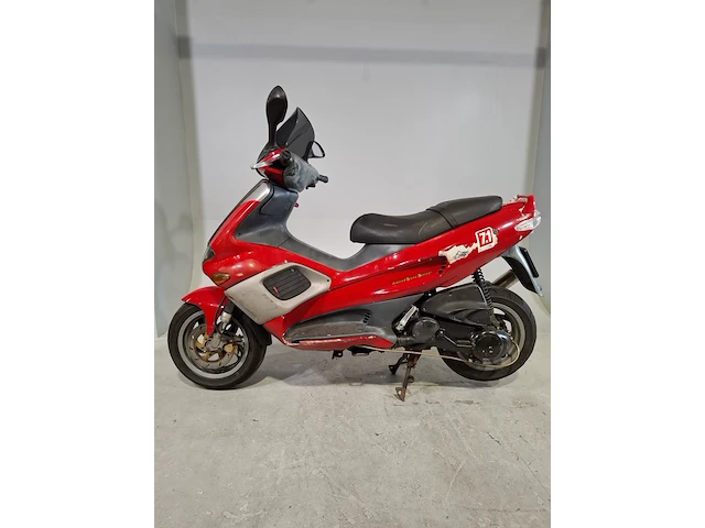 Bromscooter, gilera, runner, 1998 - afbeelding 12 van  25