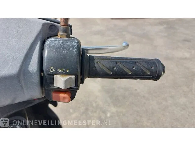 Bromscooter kymco, agility 10, bouwjaar 2009 | d-730-kr - afbeelding 16 van  26