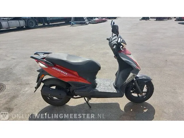 Bromscooter kymco, agility 10, bouwjaar 2012 | f-613-gk - afbeelding 9 van  13