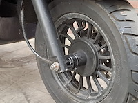 Bromscooter, la souris, sourini, 2019 - afbeelding 8 van  76