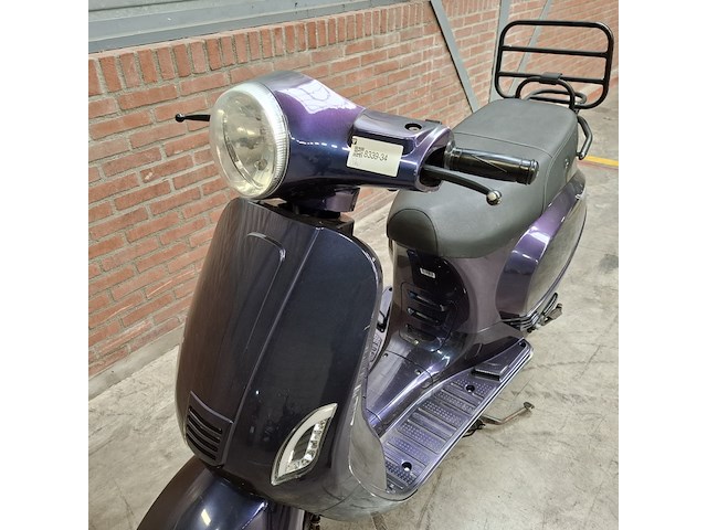 Bromscooter, la souris, sourini, 2019 - afbeelding 21 van  76