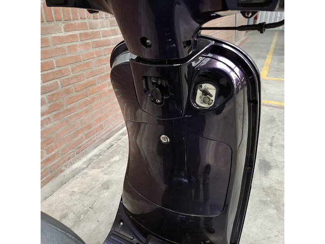 Bromscooter, la souris, sourini, 2019 - afbeelding 42 van  76