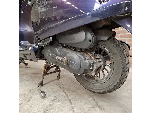 Bromscooter, la souris, sourini, 2019 - afbeelding 57 van  76