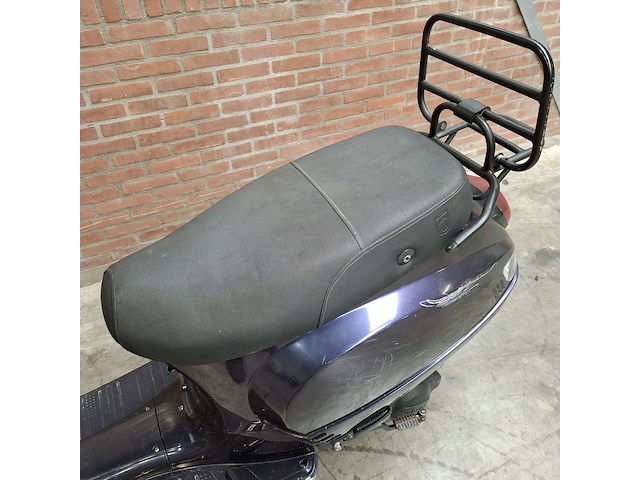 Bromscooter, la souris, sourini, 2019 - afbeelding 68 van  76