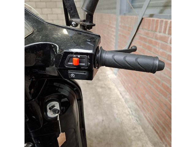 Bromscooter, la souris, sourini, 2023 - afbeelding 18 van  36