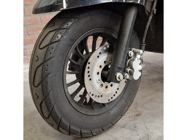 Bromscooter, la souris, sourini, 2023 - afbeelding 25 van  36